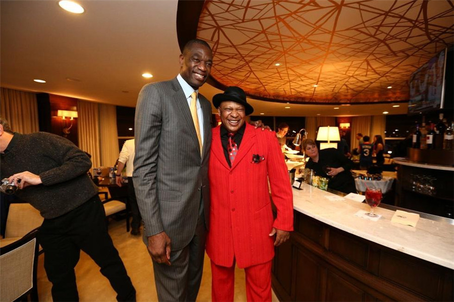 由于动作的 由于动作的